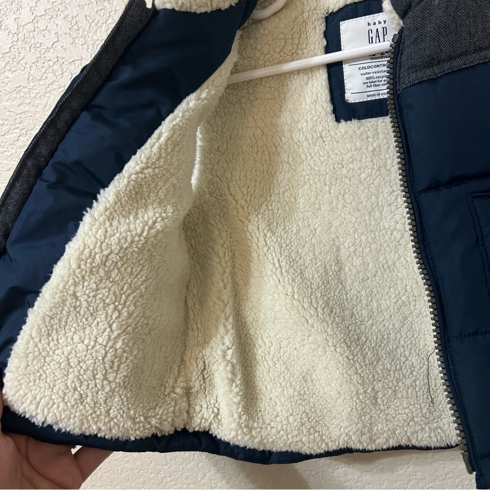 Baby GAP Puffer Vest in Navy Blue & Gray - 18-24 Months - Picture 7 of 8